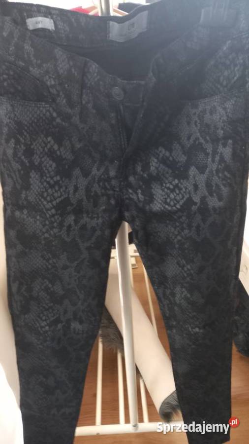 Spodnie slim fit we wzór skóry węża Nowe bez Spodnie Spodnie Poznań