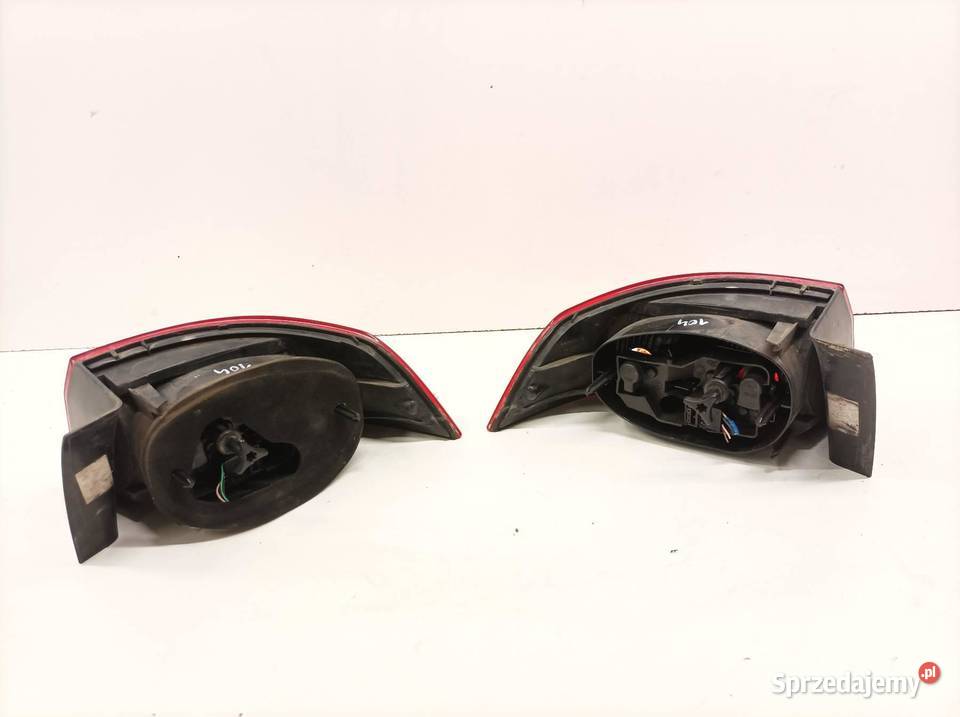 LAMPA TYŁ KOMPLET LIFT HB SEDAN Renault Laguna