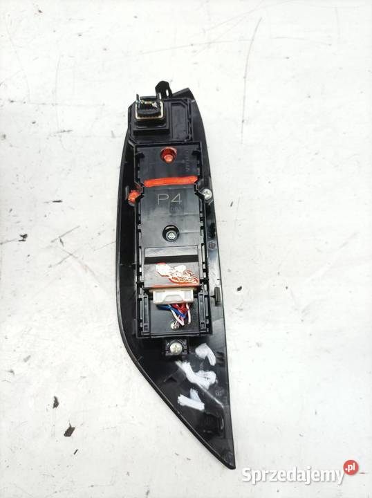 PRZEŁĄCZNIK SZYB LEWY PRZÓD 84040K0030 Toyota osobowe sprzedam