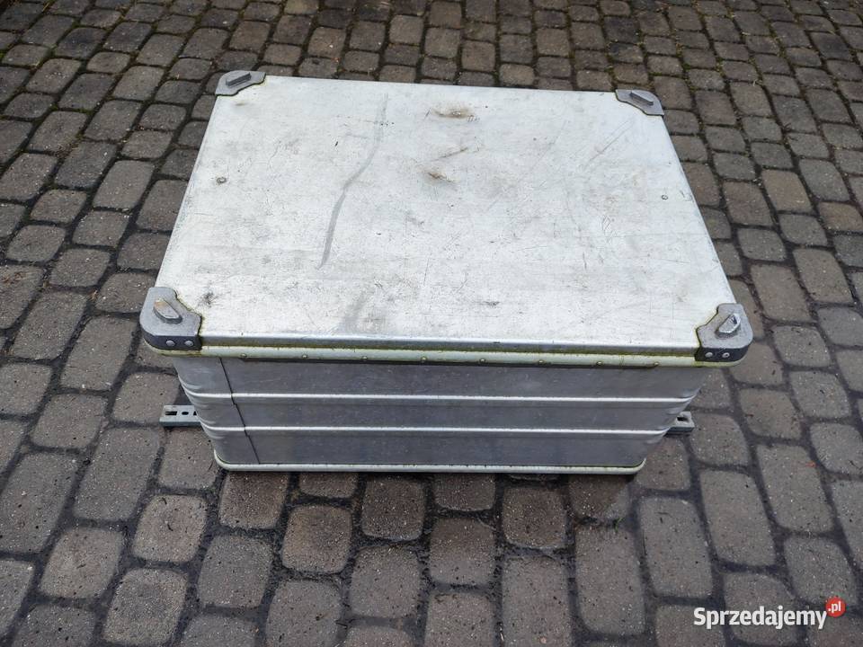 Sprzadam ładną aluminiową skrzynkę Gniezno