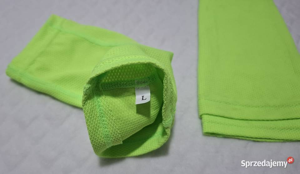 Ochraniacze piłkarskie na nogi piszczele z Czeladź sprzedam