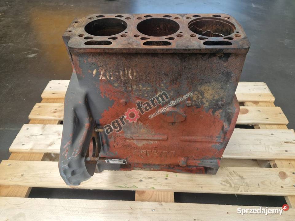 Blok silnika Renault Ceres 95 85 75 70 65 Byków sprzedam