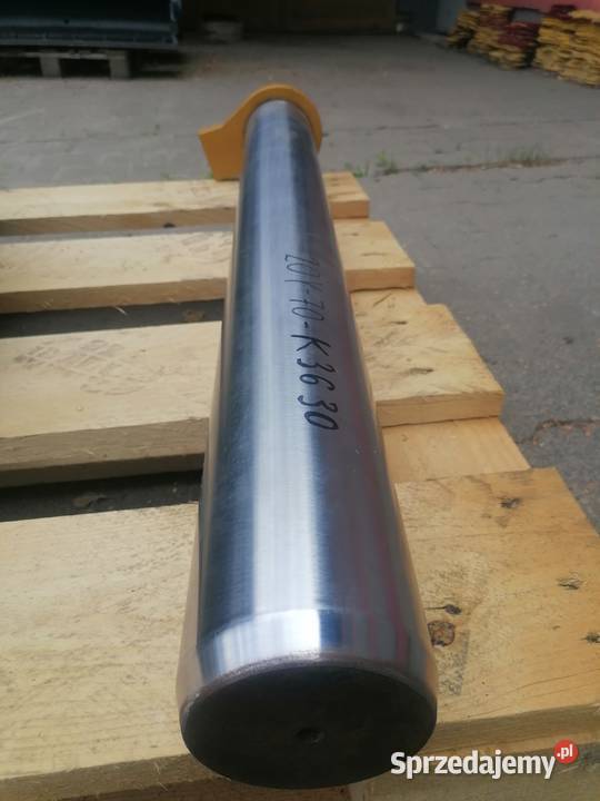 Sworzeń siłownika podnoszenia ramienia Komatsu Zgierz sprzedam