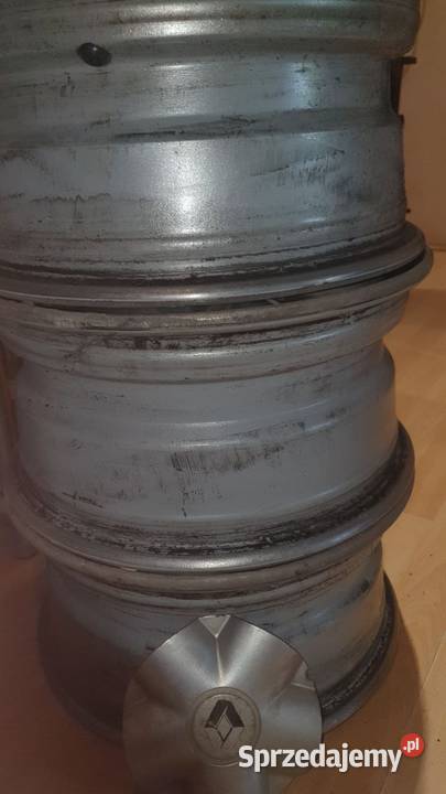 SPRZEDAM 4 FELGI ALUMINIOWE 15 4X100 7JX15 ET 28