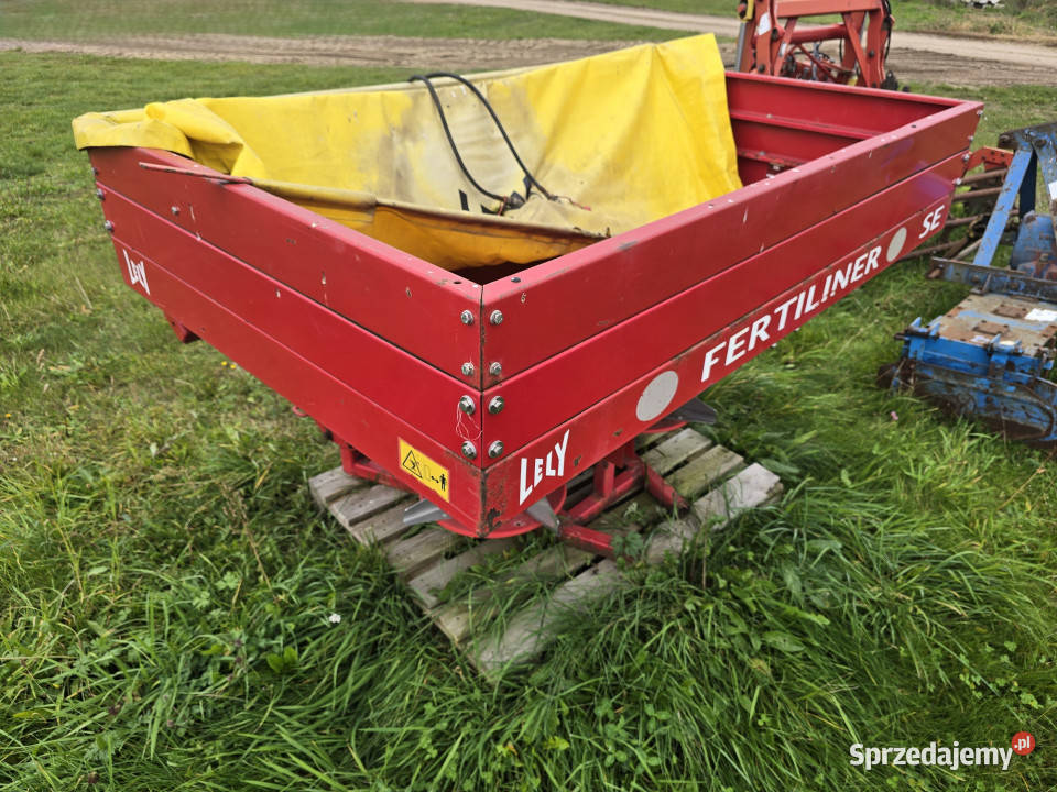 Rozsiewacz nawozów mineralnych LELY SE 1500 mazowieckie Drężewo