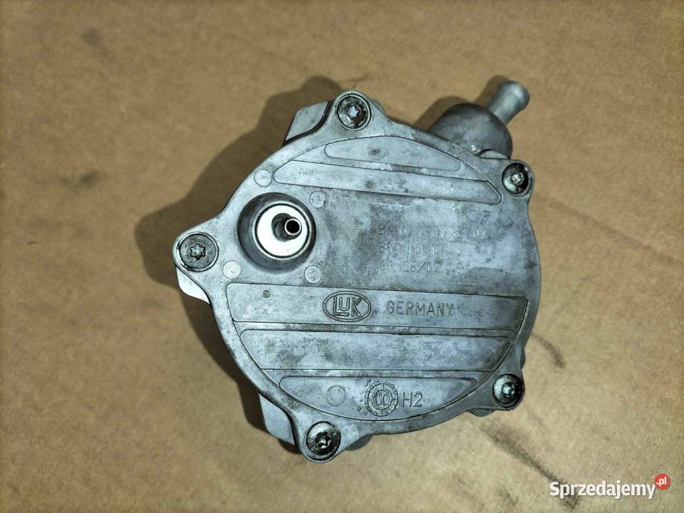 Pompa podciśnieniowa BMW E60 E61 545i E63 E64