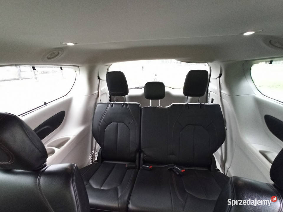 Chrysler Pacifica 36 V6 25 roku w kraju przyciemniane szyby podkarpackie