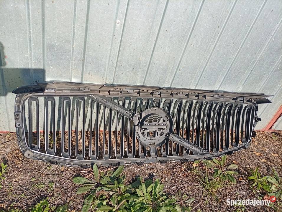 Atrapa grill Volvo V60 osobowe Motoryzacja