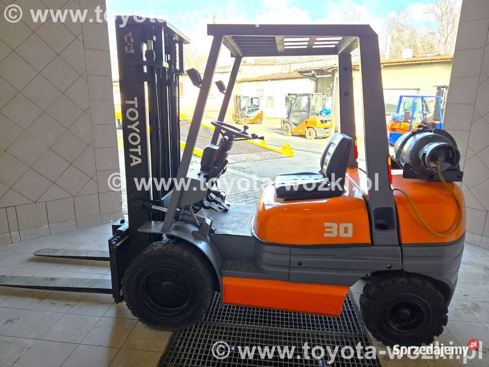 Wózek Widłowy TOYOTA 6FG30 przesuw boczny 3 TONY Mysłowice