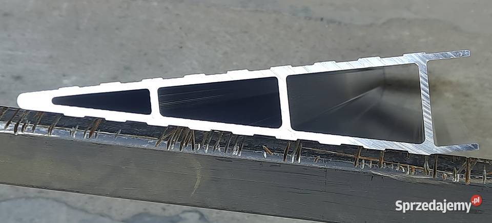 Trójkątny skos najazdu profil aluminiowy dostawcze Proszowice