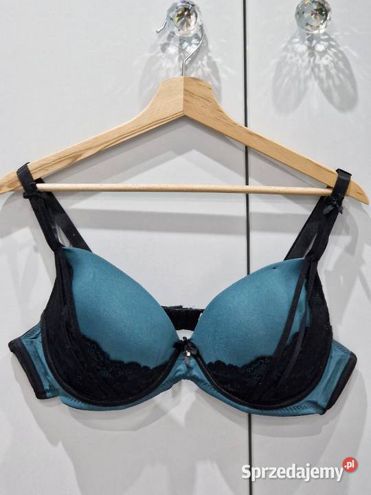 Biustonosz damski z delikatnym wypelnieniem Biustonosze śląskie Dąbrowa Górnicza