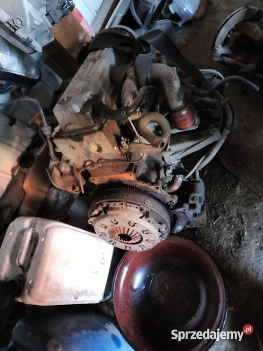 FORD SIERRA 18 D TD SILNIK POMPA WTRYSKOWA Pozostałe
