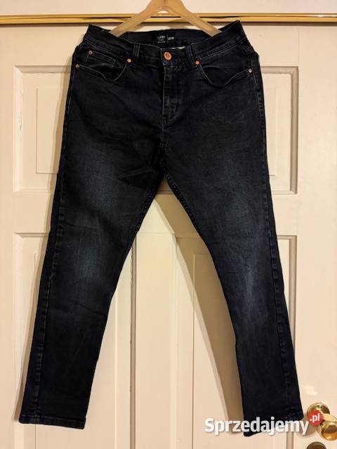 Jeansy męskie 3232 Carry czarne z przetarciami Rozmiar S Częstochowa