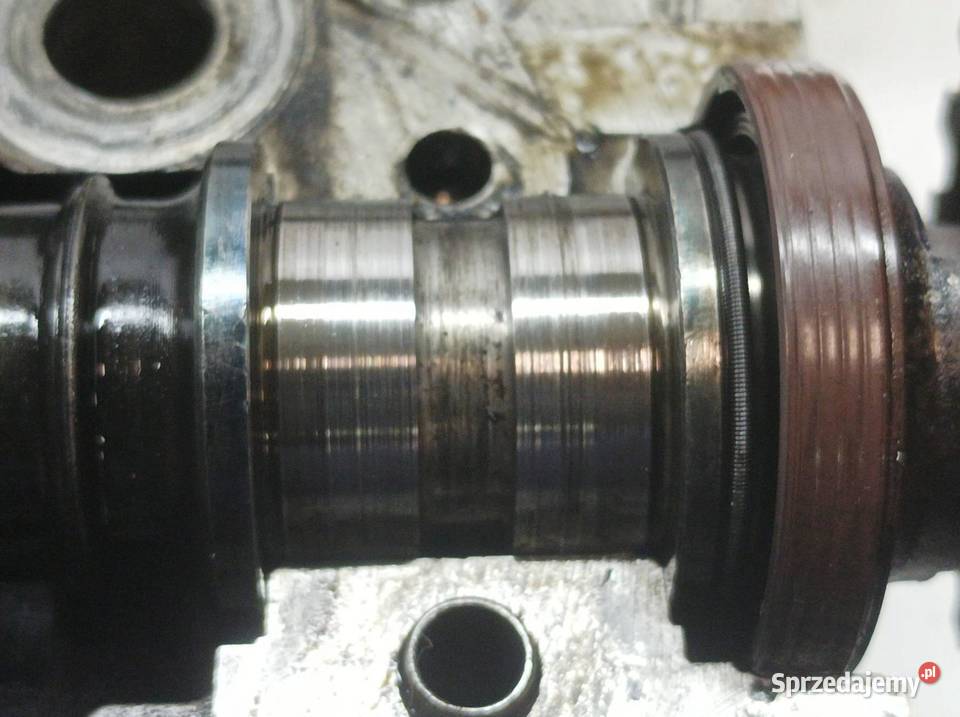 GŁOWICA KOMPLETNA 8200408638 25 DCI Renault