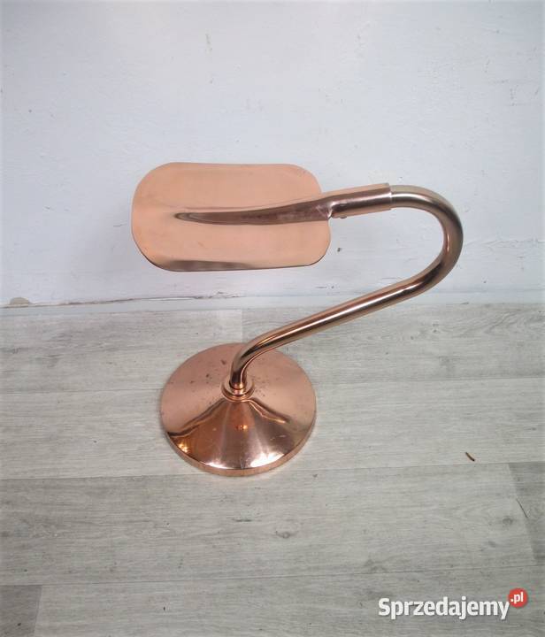 Stołek w kształcie łopaty Lublin