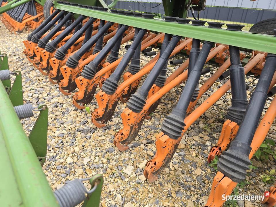Siewnik zbożowy Amazone D8 Special II 3m import Siewniki i sadzarki Maków