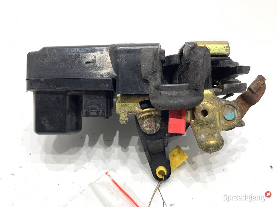 ZAMEK DRZWI PRAWY PRZÓD CHRYSLER 300C Kombi Motoryzacja