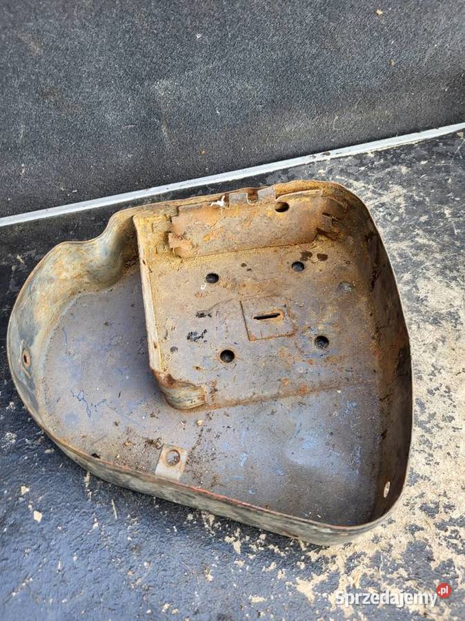 PUSZKA NARZĘDZIOWA SKRZYNKA DKW RT 200 DKW RT