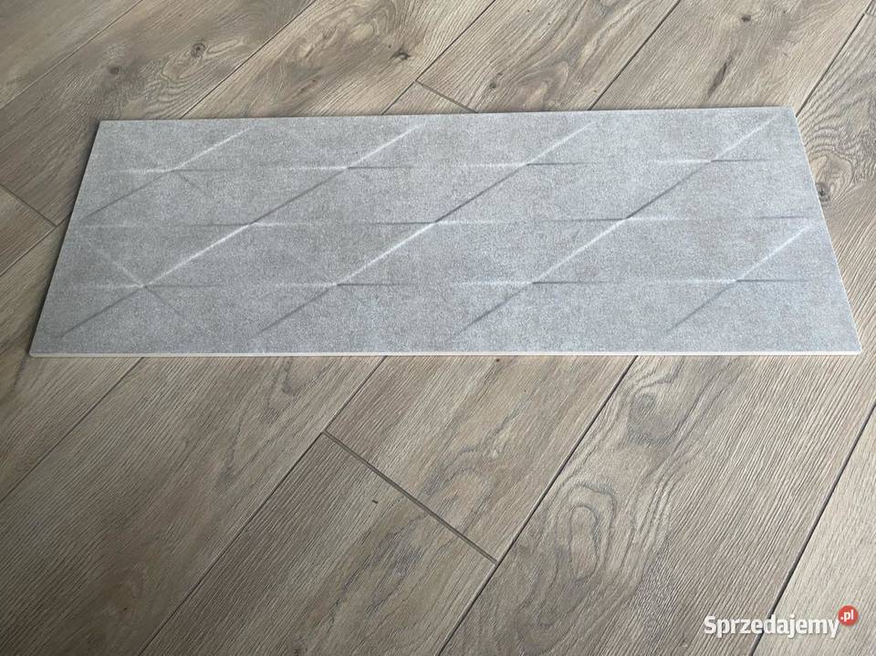 Płytki Ścienne w Super ASH TAUPE 30x80 już Wykończenie Ząbki