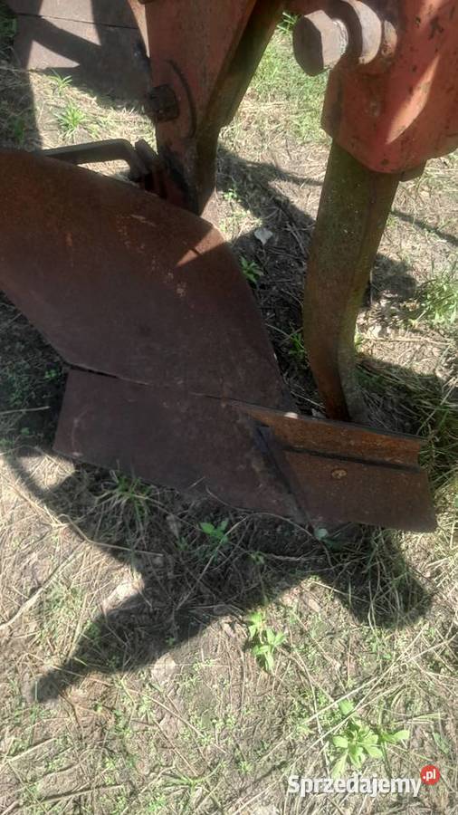 Pług 3 skibowy obrotowy nieuszkodzony Tomaszów Lubelski