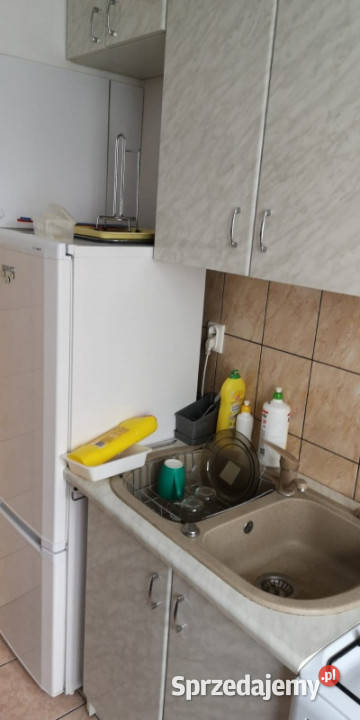 Wynajmę 3pokojowe mieszkanie na 2 piętrze w 3 piętra i więcej