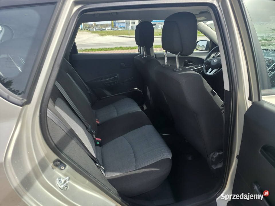 Kia Ceed 14 Benzyna Serwisowany Gwarancja Bogate podgrzewane fotele Piekoszów