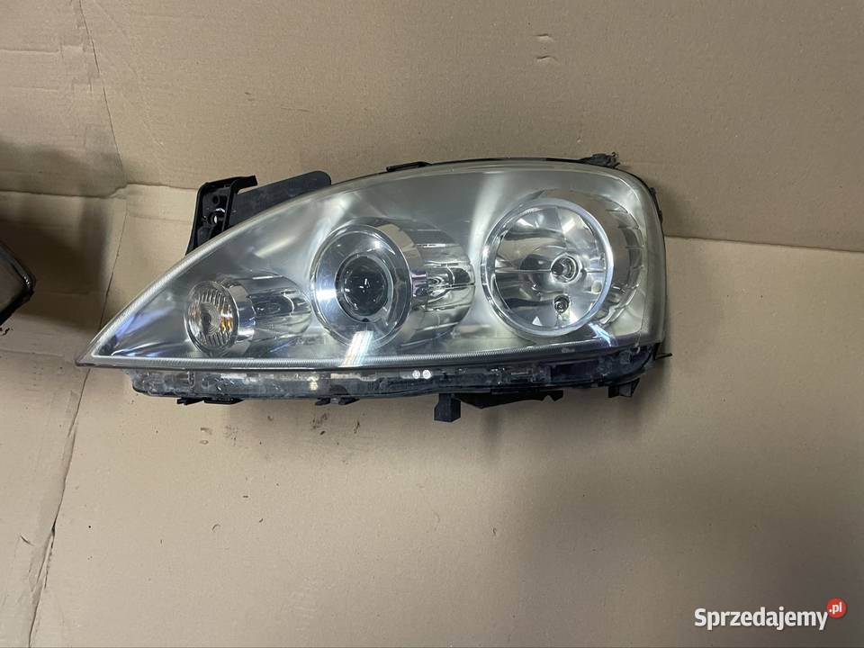 Lampa reflektor przód lewy prawy Opel Corsa c Rok produkcji 2006 Szczecin