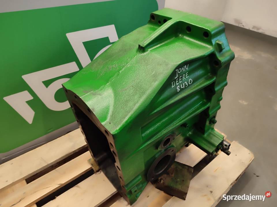 Obudowa skrzyni biegów R252632 JOHN DEERE 8130 Wilkowo