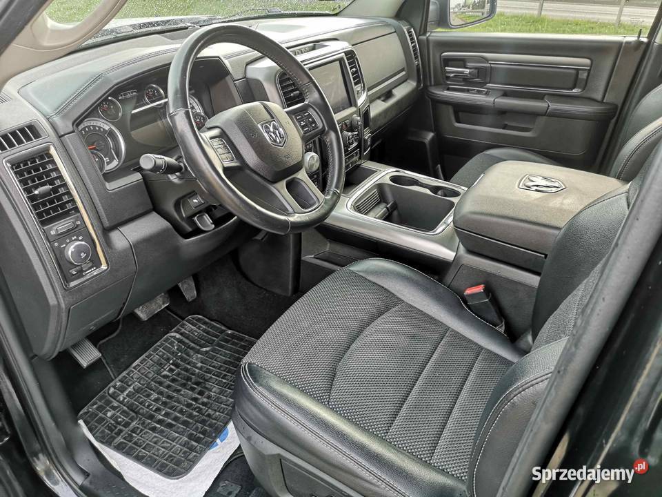 RAM 1500 SPORT 57L V8 HEMI 4x4 podgrzewane fotele wielkopolskie sprzedam