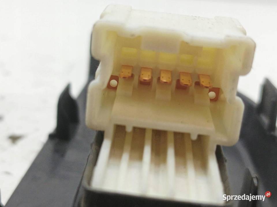 PRZEŁĄCZNIK SZYB PRZÓD LEWY PRAWY KPL Suzuki sprzedam