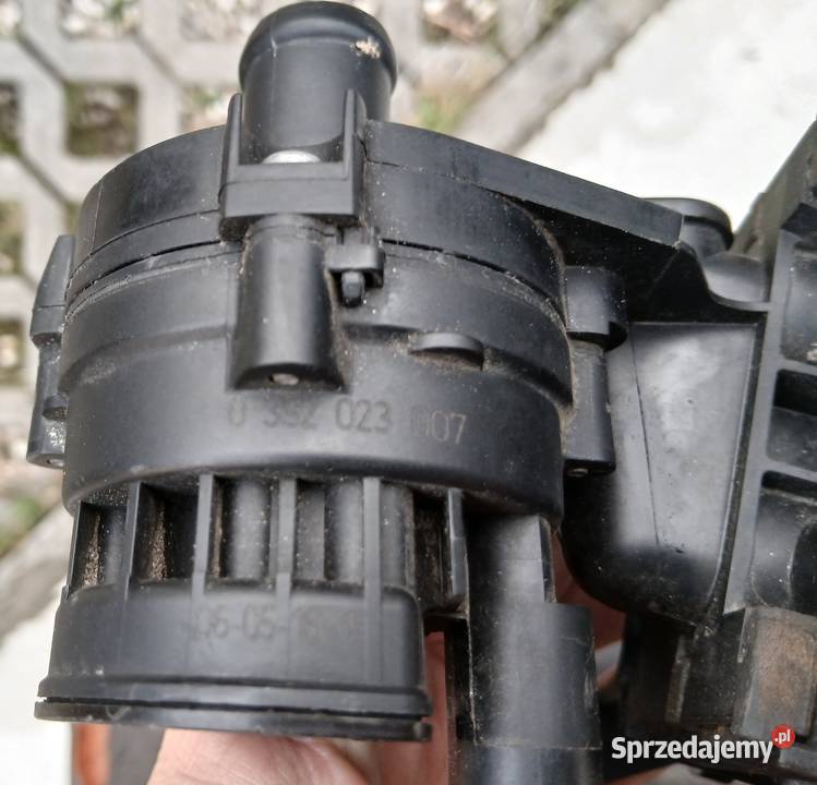 Dodatkowa pompa obiegu wody 0392023007 Audi A6 Szczerbice sprzedam