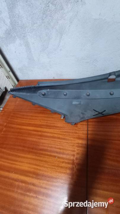 Boczek prawy SYM 250 Łubno