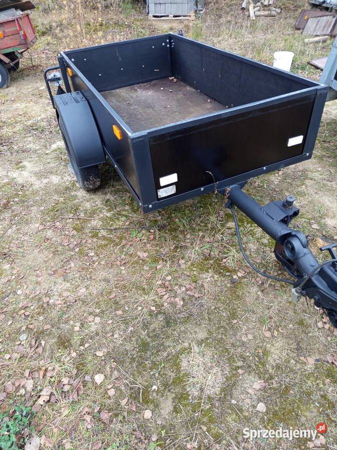 Przyczepka samochodowa