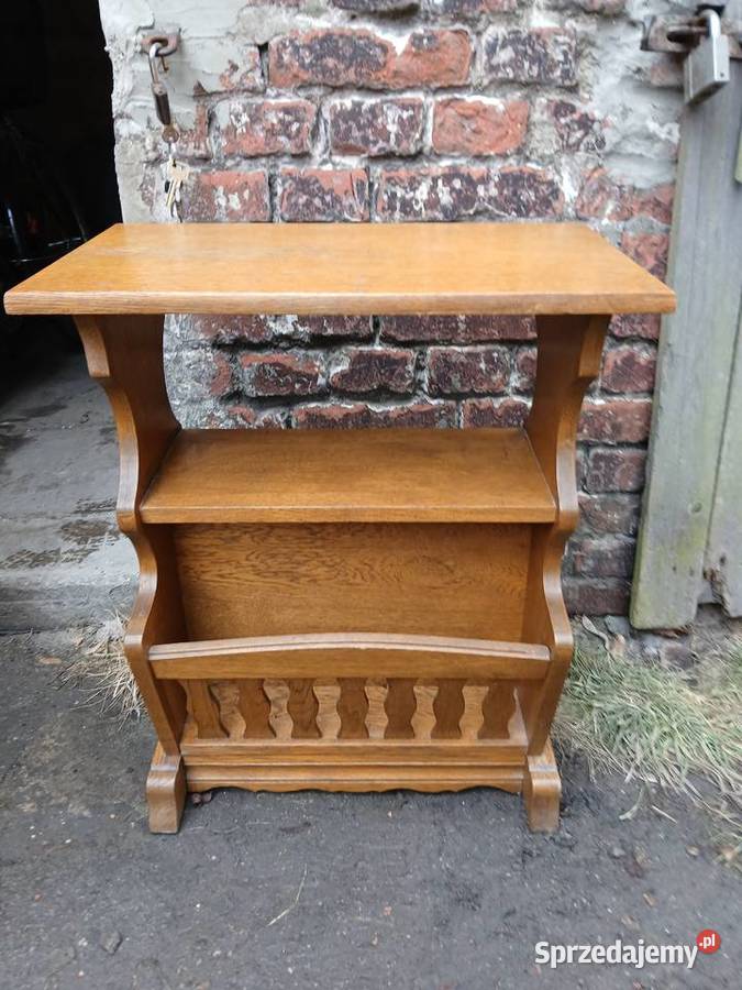 Gazetownik z czasow prlu Meble