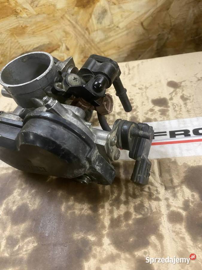 Przepustnica kompletna z wtryskiem i tps Motocykle na części Radom
