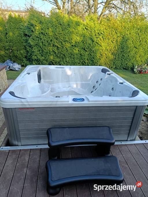 Jacuzzi ogrodowe SPA Balboa 220x220 Akryl Olkusz