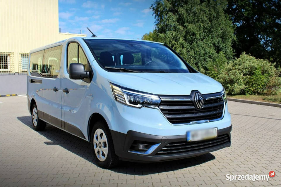 Renault Trafic Renault Trafic L2H1 9 osobowy III światła przeciwmgielne Łomianki