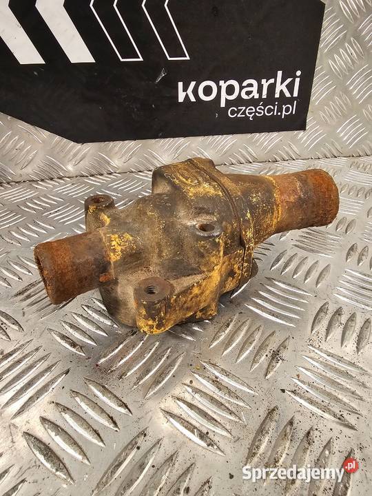 Króciec wylotu wody Holland Ford 655 750 550 276 Silnik i osprzęt pomorskie
