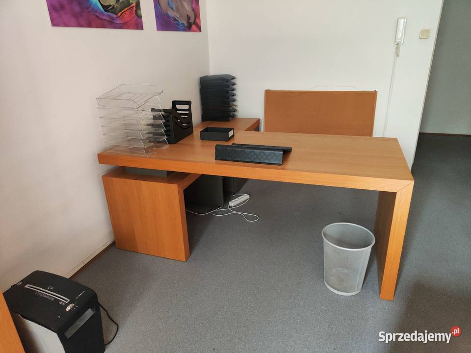 zestaw fornirowanych mebli biurowych dębowe Węgrzce Wielkie