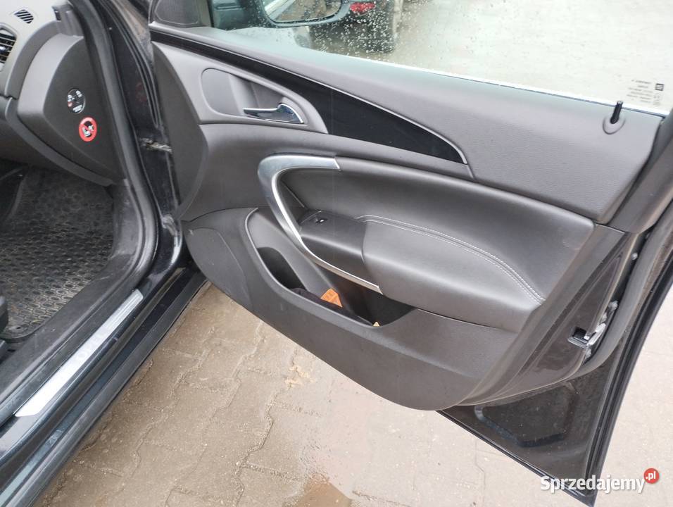 Sprzedam OPLA INSIGNIA WERSJA SPORTS TURERS 276000km