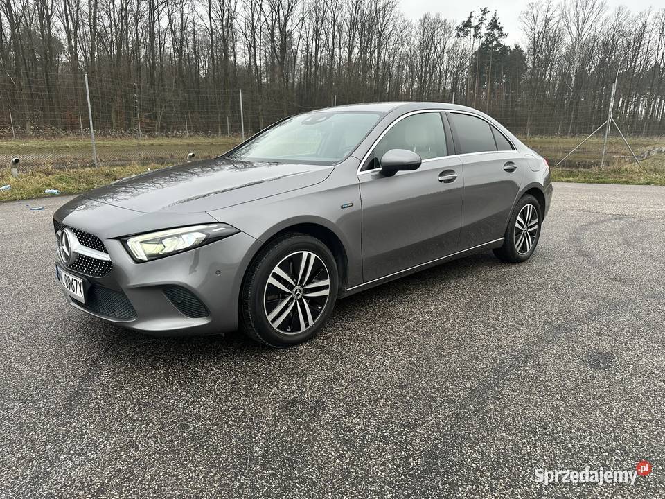 MercedesBenz Klasa A W177 13 250e PlugIn Hybrid Warszawa