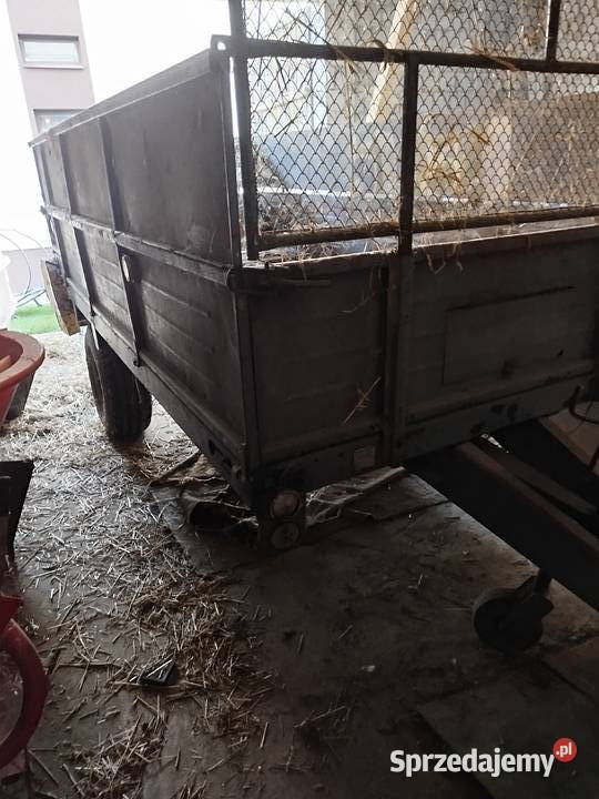 Rozrzutnik obornika przyczepa jednoosiowa Pilica