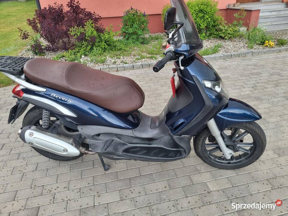 SKUTER PIAGGI BEVERLY Vespa Strzelin
