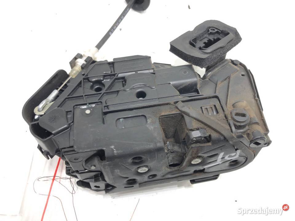 ZAMEK DRZWI PRAWY TYŁ SKODA FABIA III Hatchback