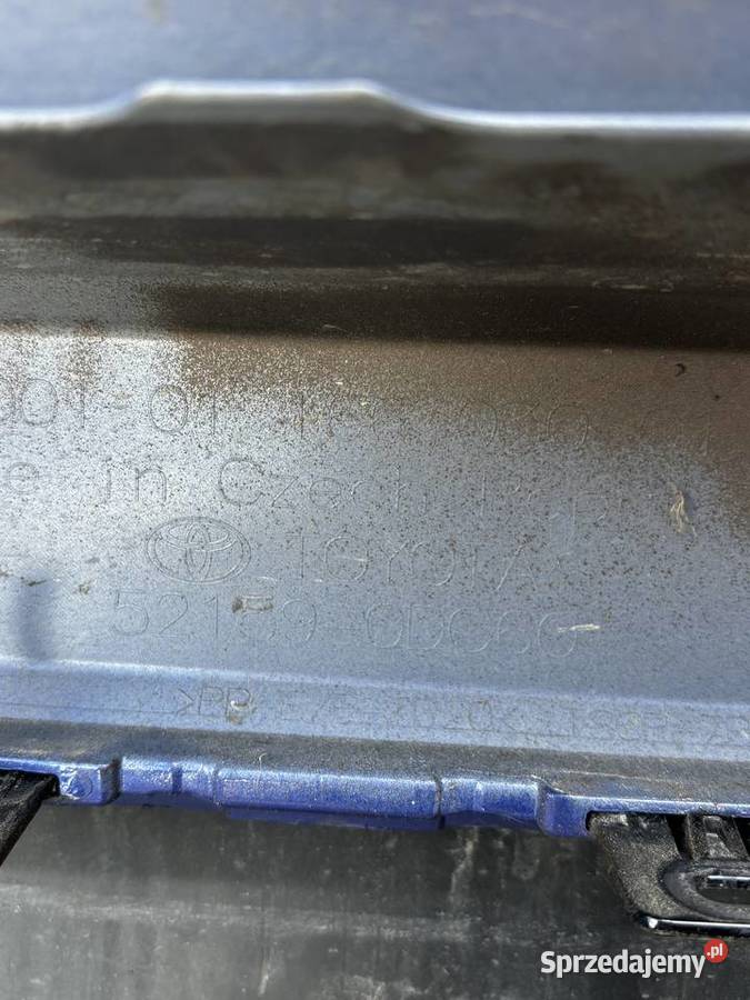 Zderzak tył Toyota Yaris IV 2022 niebieski 8W7