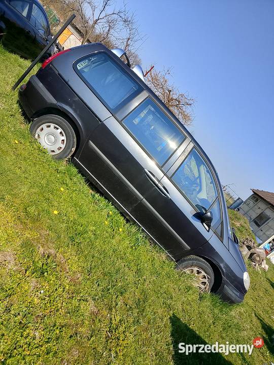 Peugeot 807 w całości na części sprzedam