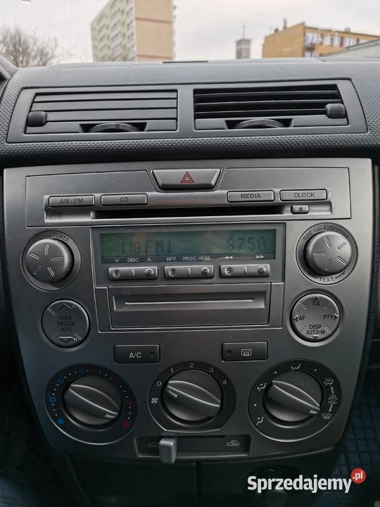 Mazda 2 14 80 automat z Niemiec niemal nowe Tarnów