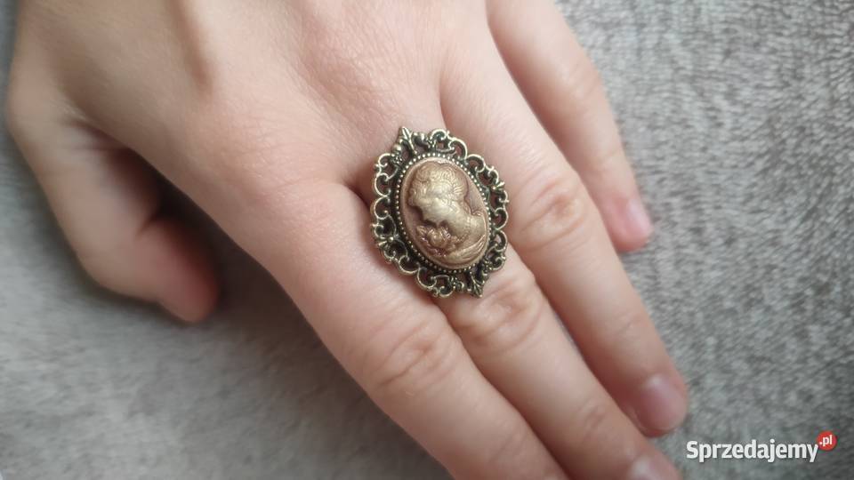 Regulowany pierścionek vintage retro piękny Tarnowskie Góry
