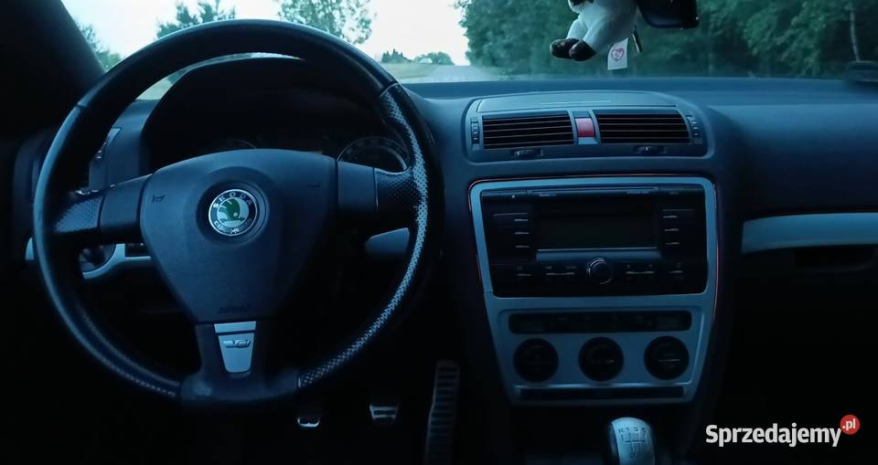 Sprzedam Skodę Octavia 2 kombi VRS odtwarzacz DVD Opoczno