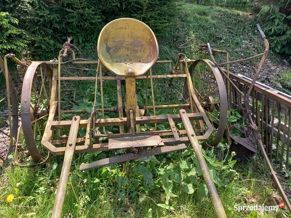 Zgrabiarka do siana i przetrząsarka konna Maszyny zielonkowe dolnośląskie Duszniki-Zdrój
